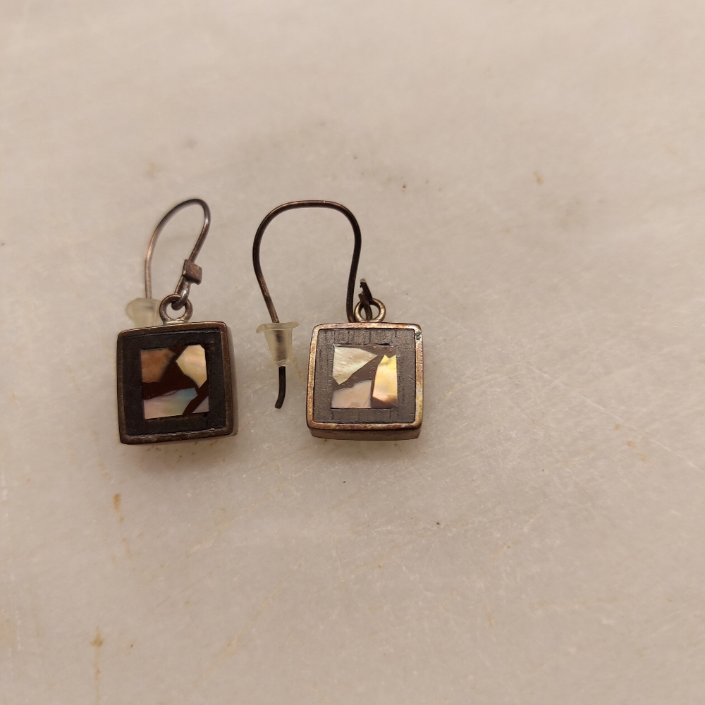Real silver earrings with inlaid  shell